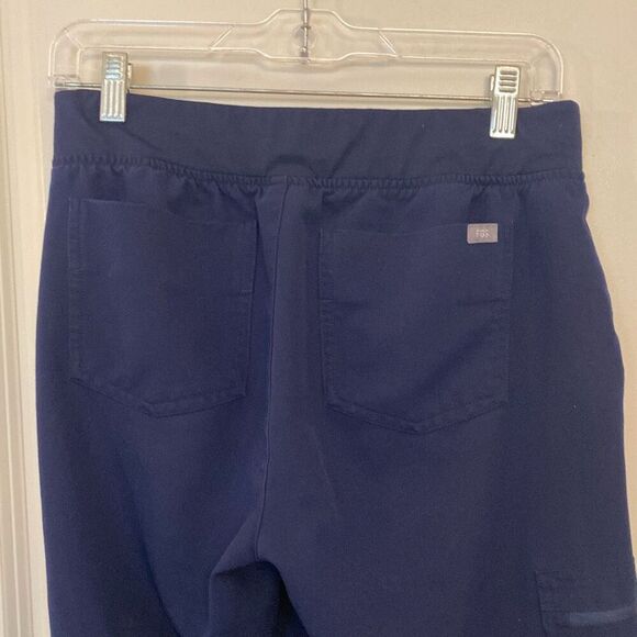 Figs scrubs jogger, pants, size small  - Picture 4 of 8